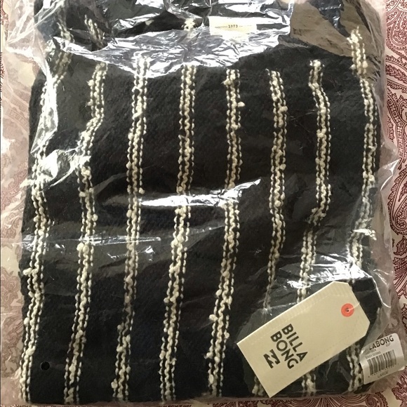 NWT Billabong Easy Going Sweater - Picture 2 of 4